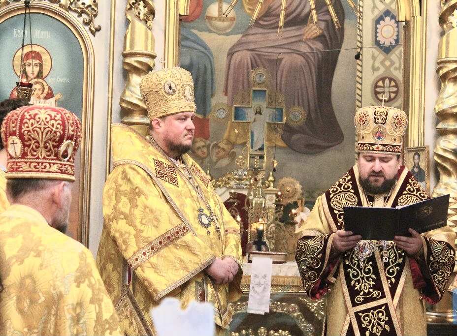 ВІТАННЯ ВЛАДИЦІ МАТФЕЮ З 5 -Ю РІЧНИЦЕЮ З ДНЯ ВОЗВЕДЕННЯ НА КАФЕДРУ.