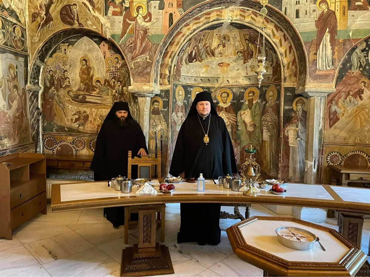 ЄПИСКОП МАТФЕЙ ОЧОЛИВ ПАЛОМНИЦЬКУ ПОЇЗДКУ НА СВЯТУ ГОРУ АФОН.